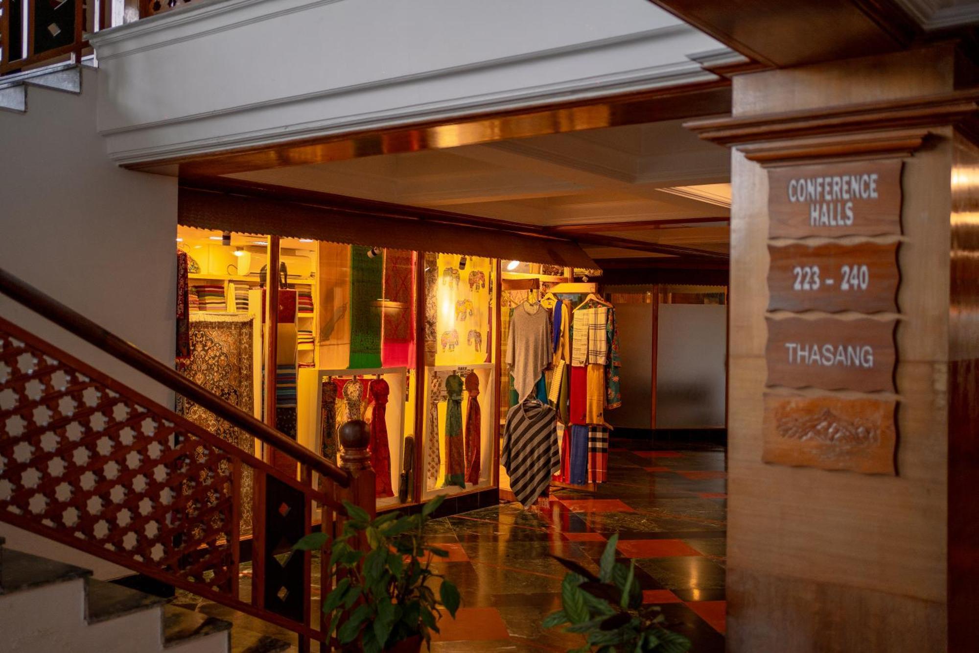 Hotel Pokhara Grande Exterior foto